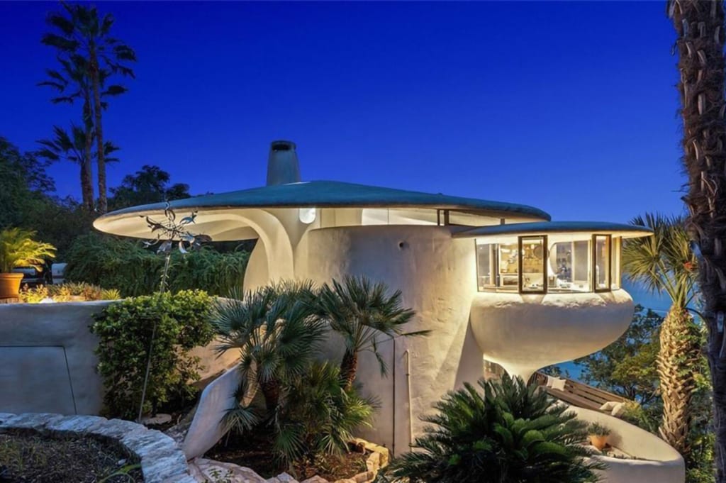 The Eccentric Sand Dollar House Is Up for Sale