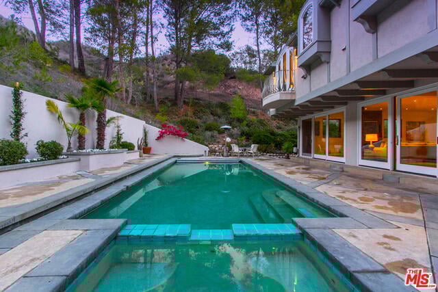 Oasis Serene