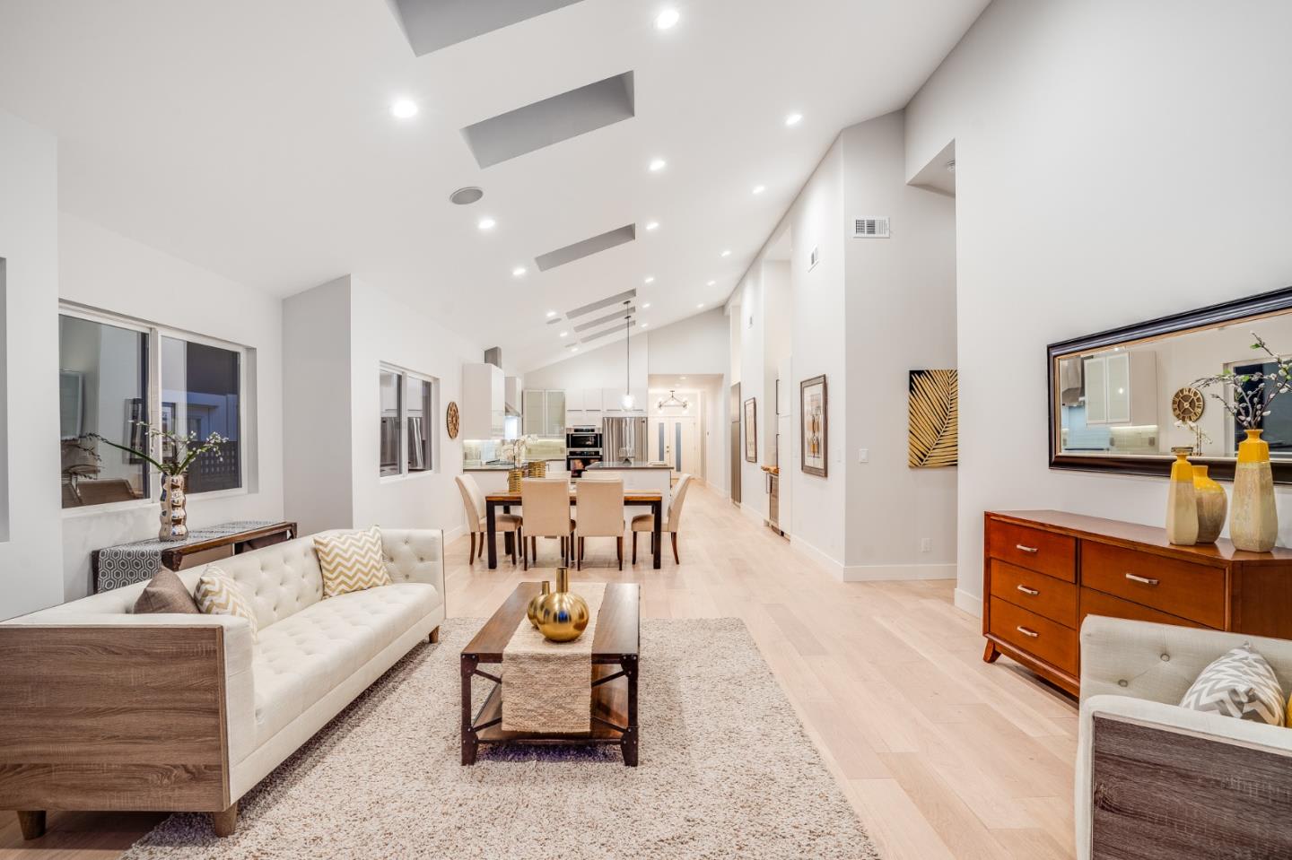 112 Belvedere Ave