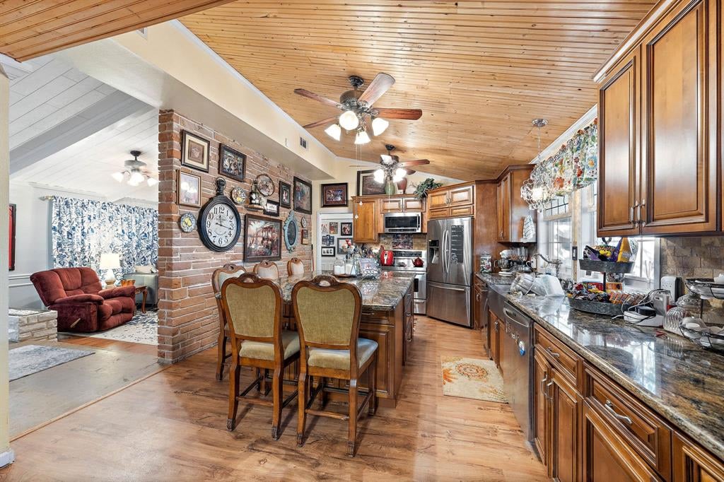 10 13th Ave N Texas City, Tx 77590