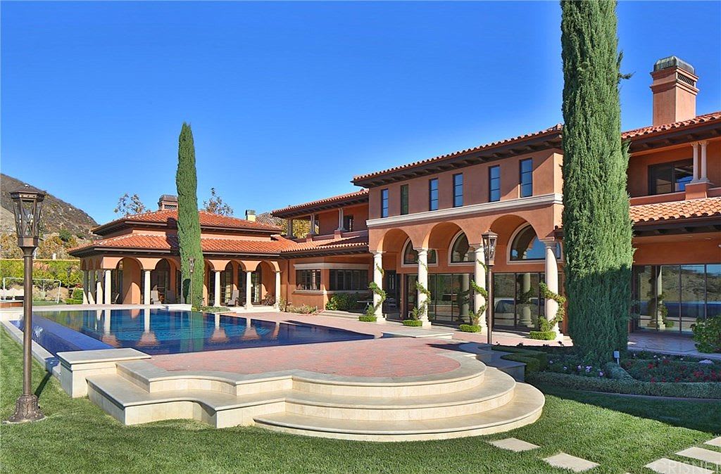 Tranquil Opulent