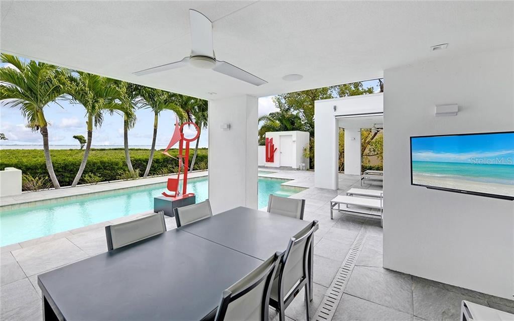 1580 Harbor Cay Lane
