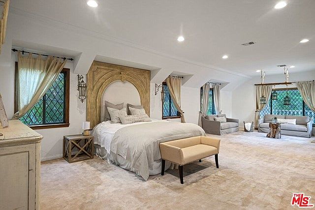 Ridge Opulent
