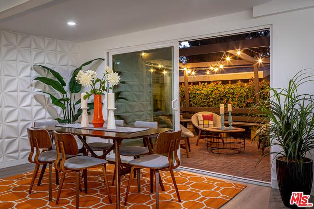 22835 Calabash St, Woodland Hills, CA