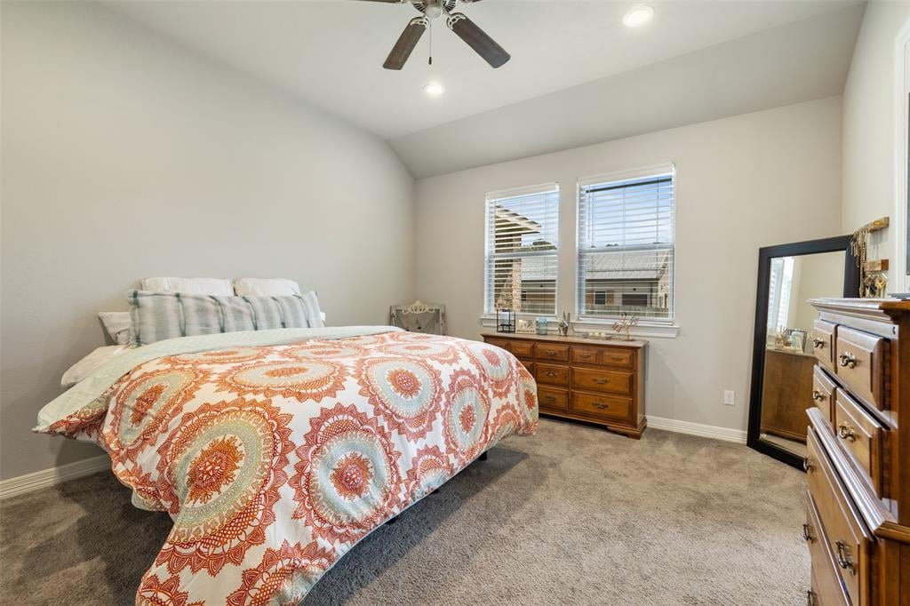 57 Briarwood Ln Bellville, Tx 77418