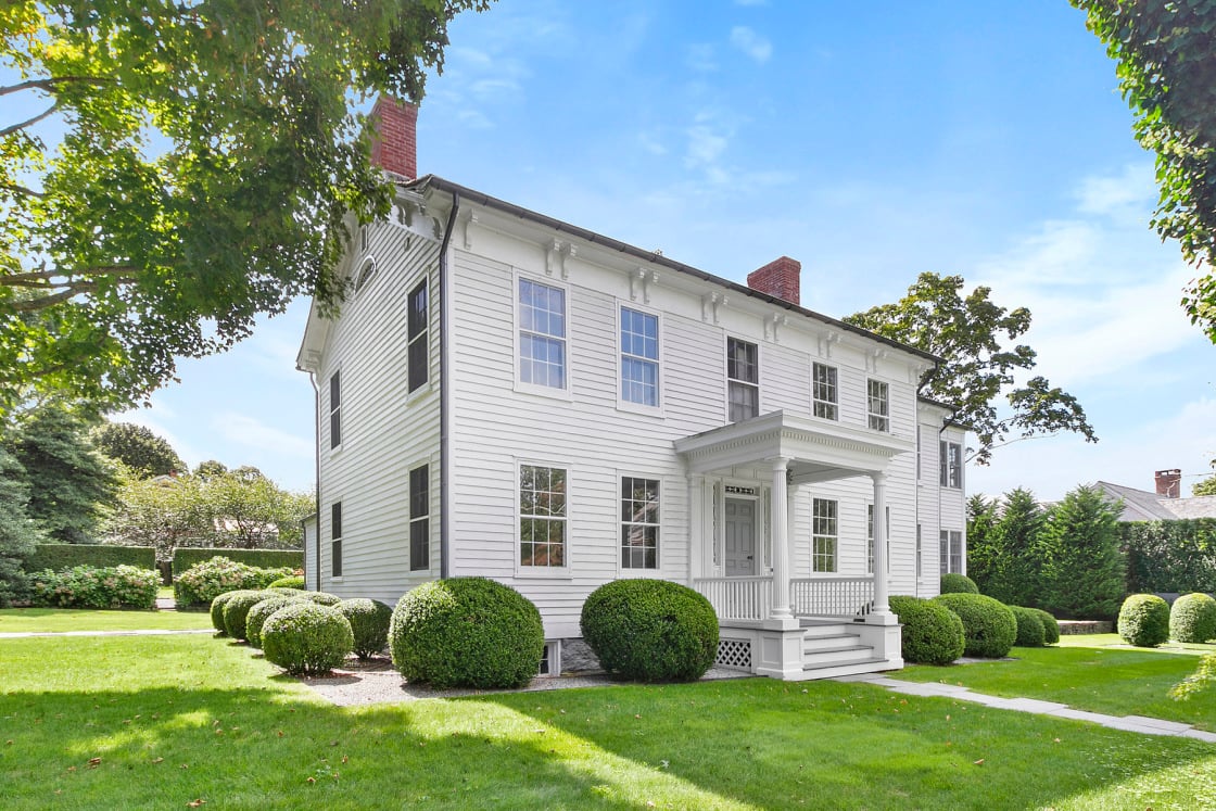 Beautifully Landscaped Historic Sag Harbor Village Retreat