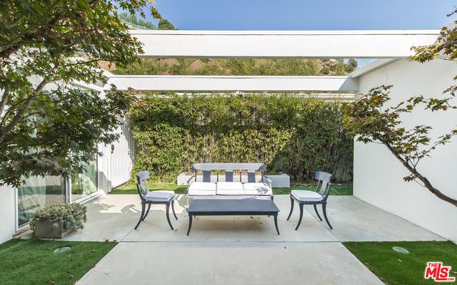 Villa Pristine