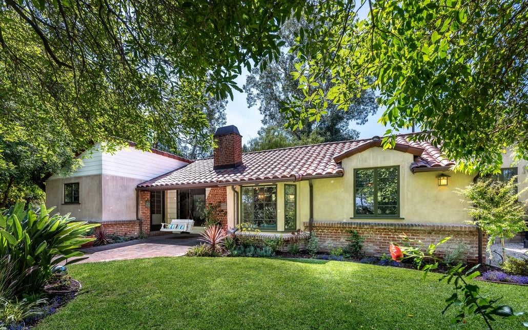3855 Berry Drive