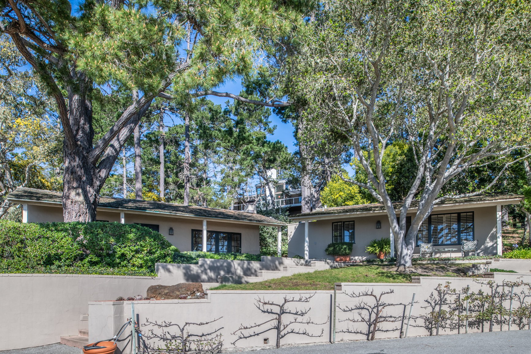 1675 Crespi Ln