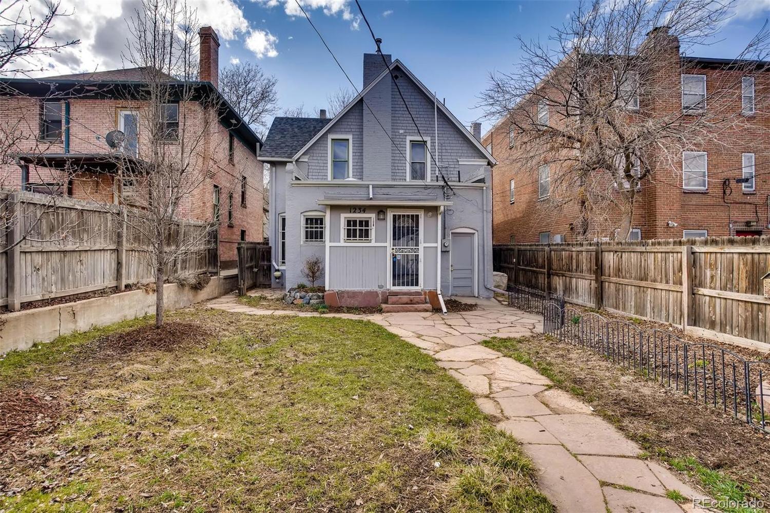 1234 Josephine St