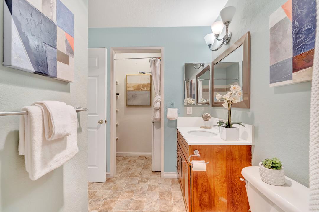 1467 Alma Loop