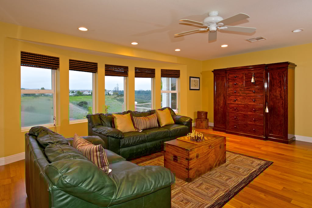 10541 Whispering Hills Lane