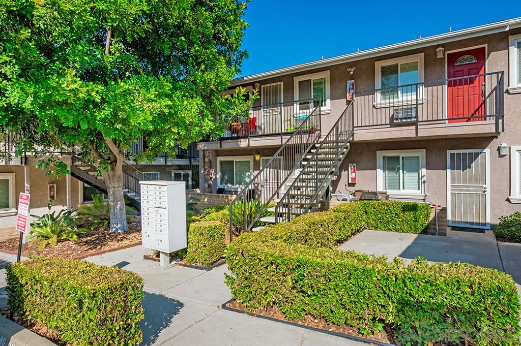 9938 Buena Vista Dr, #2