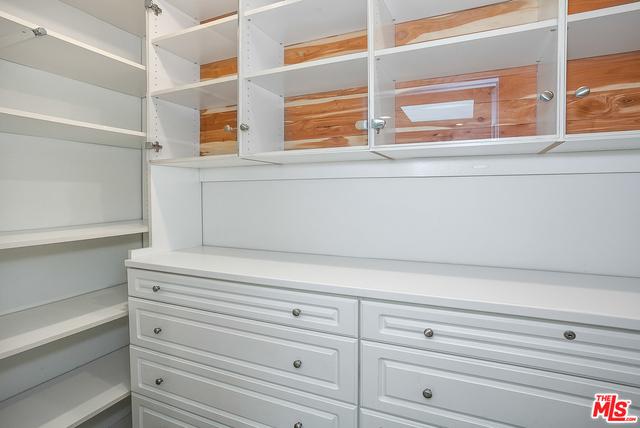 Traditional Beverly Hills Lease