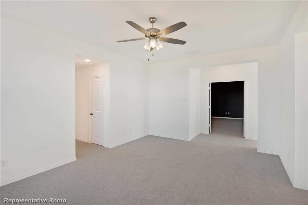 2835 Maple Oak Lane
