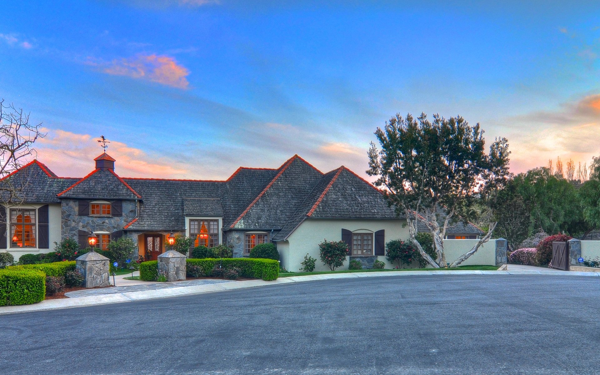 4 Riverstone