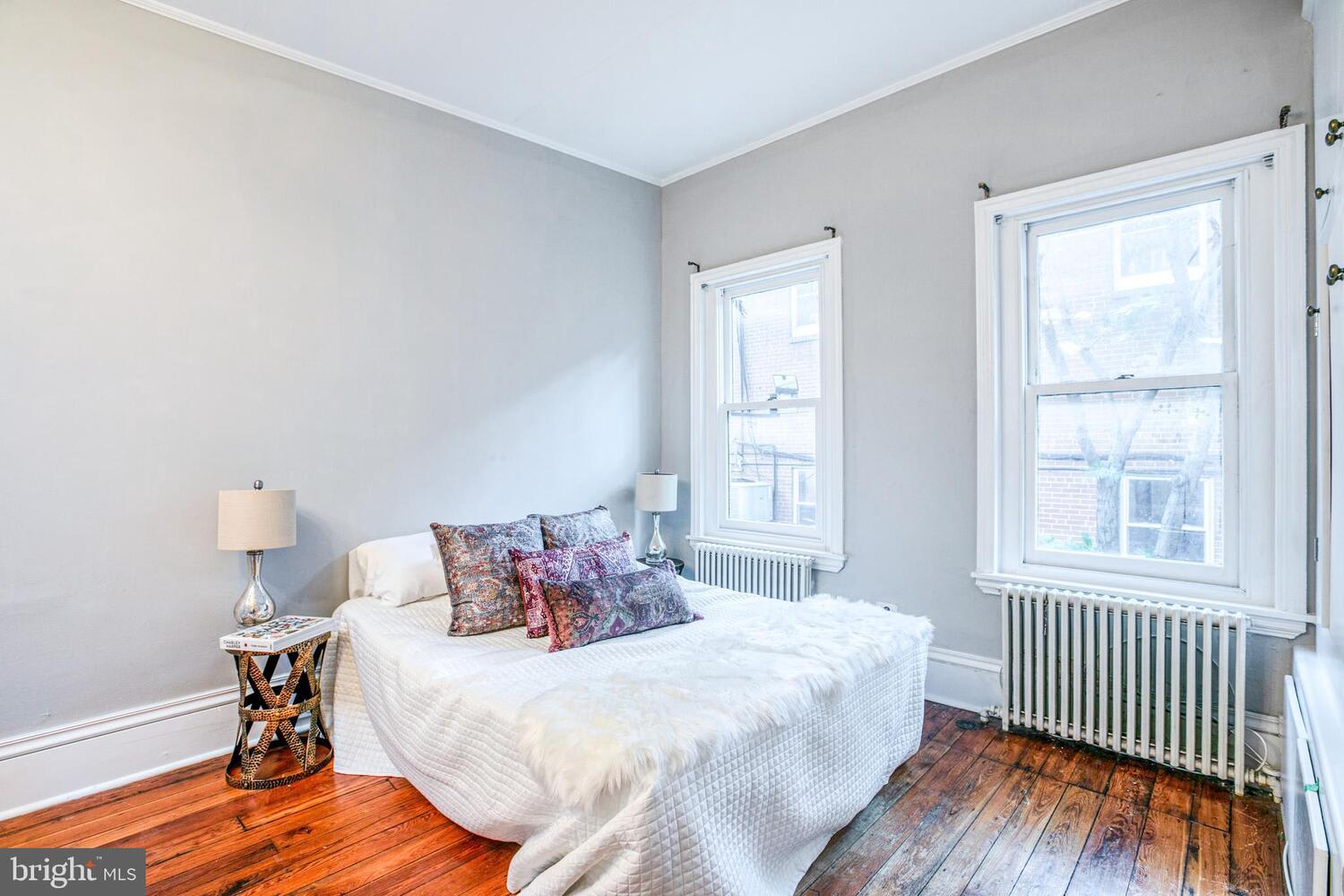 1206 St. James St