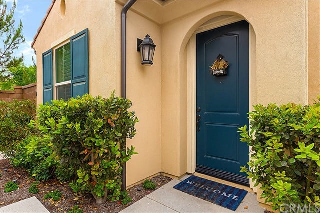 131 Bright Poppy, Irvine 