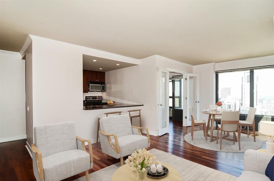 30 E Huron Unit 4609