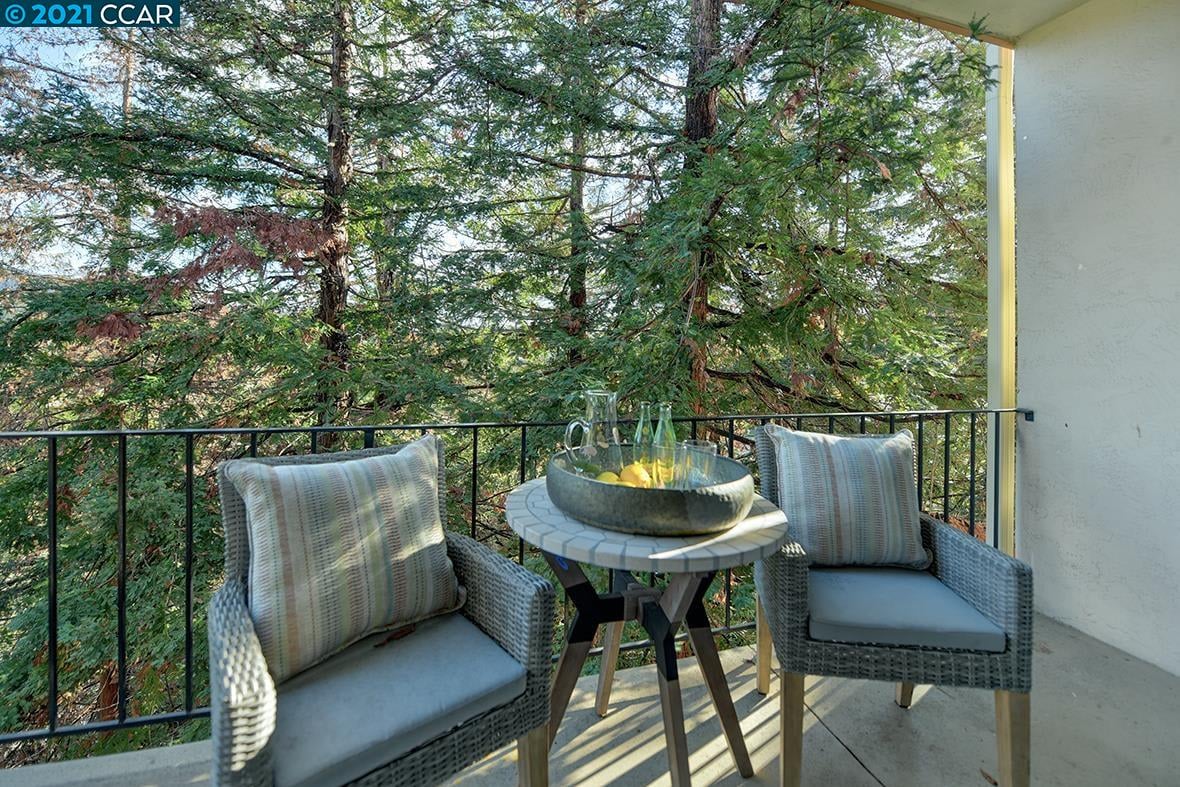 750 Oakland Ave, Unit 205  Oakland, CA 94610