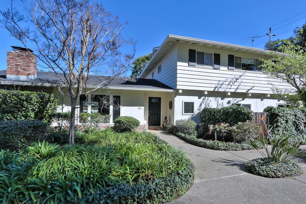 202 Ravenswood Ave