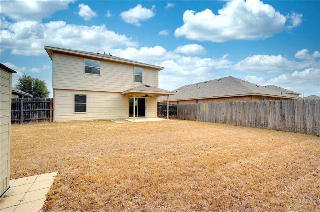 305 Moorhen Ln