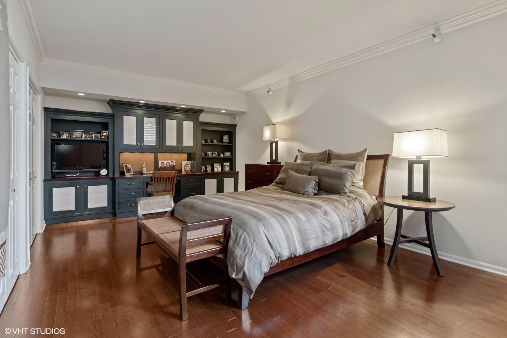55 W Delaware Pl Unit 313