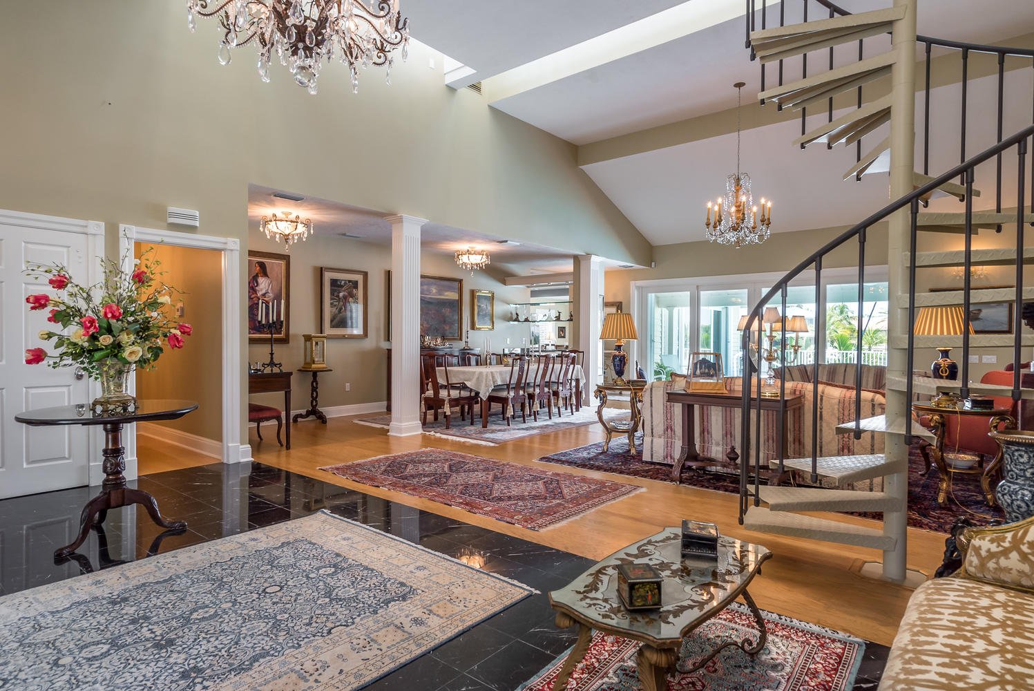 1329 Vista Dr