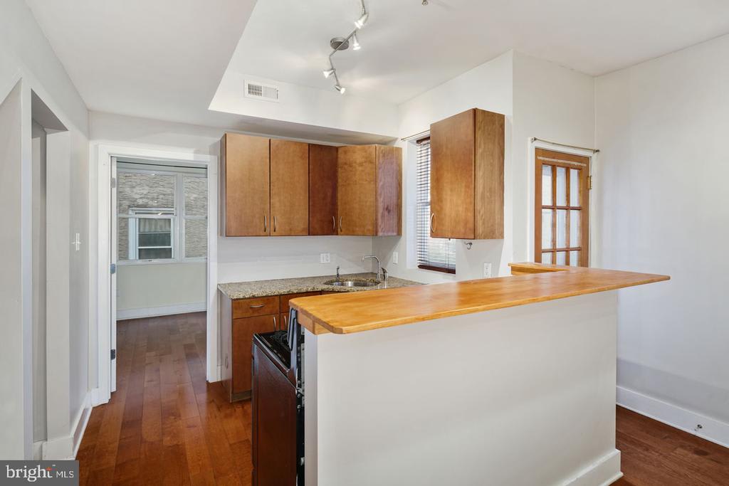 1641 Christian St, #2 