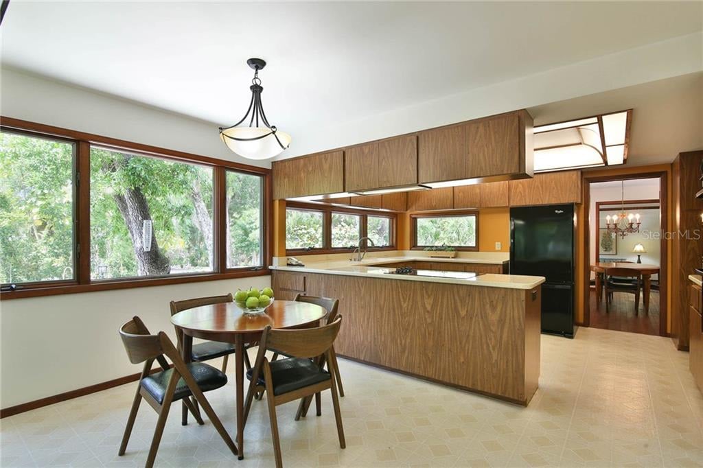 1311 Roberts Bay Ln