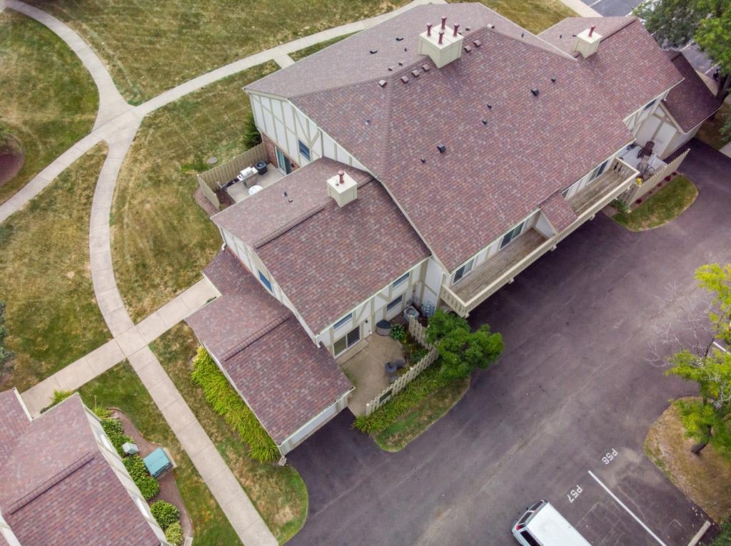 210 Queens Cove