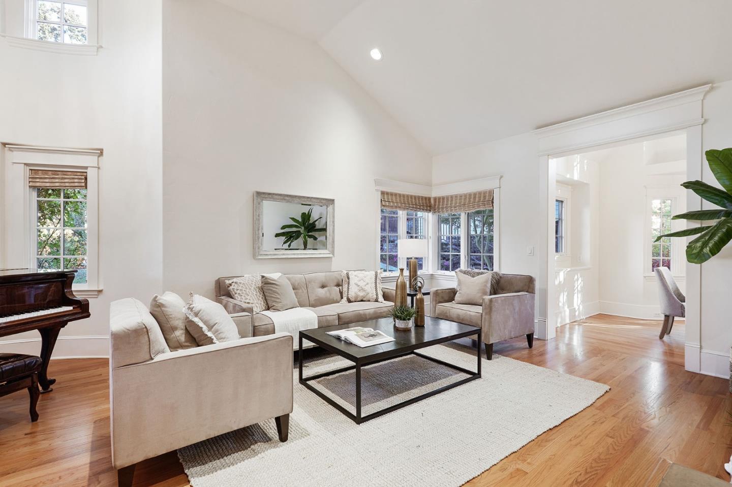 17930 Vineland Avenue, Monte Sereno