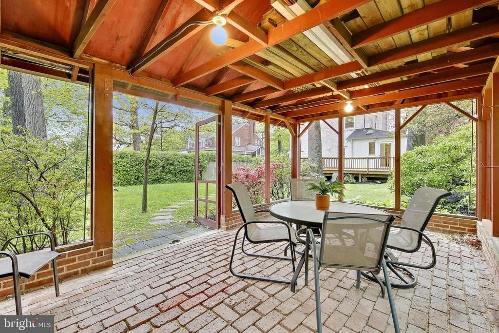 2712 Plyers Mill Rd