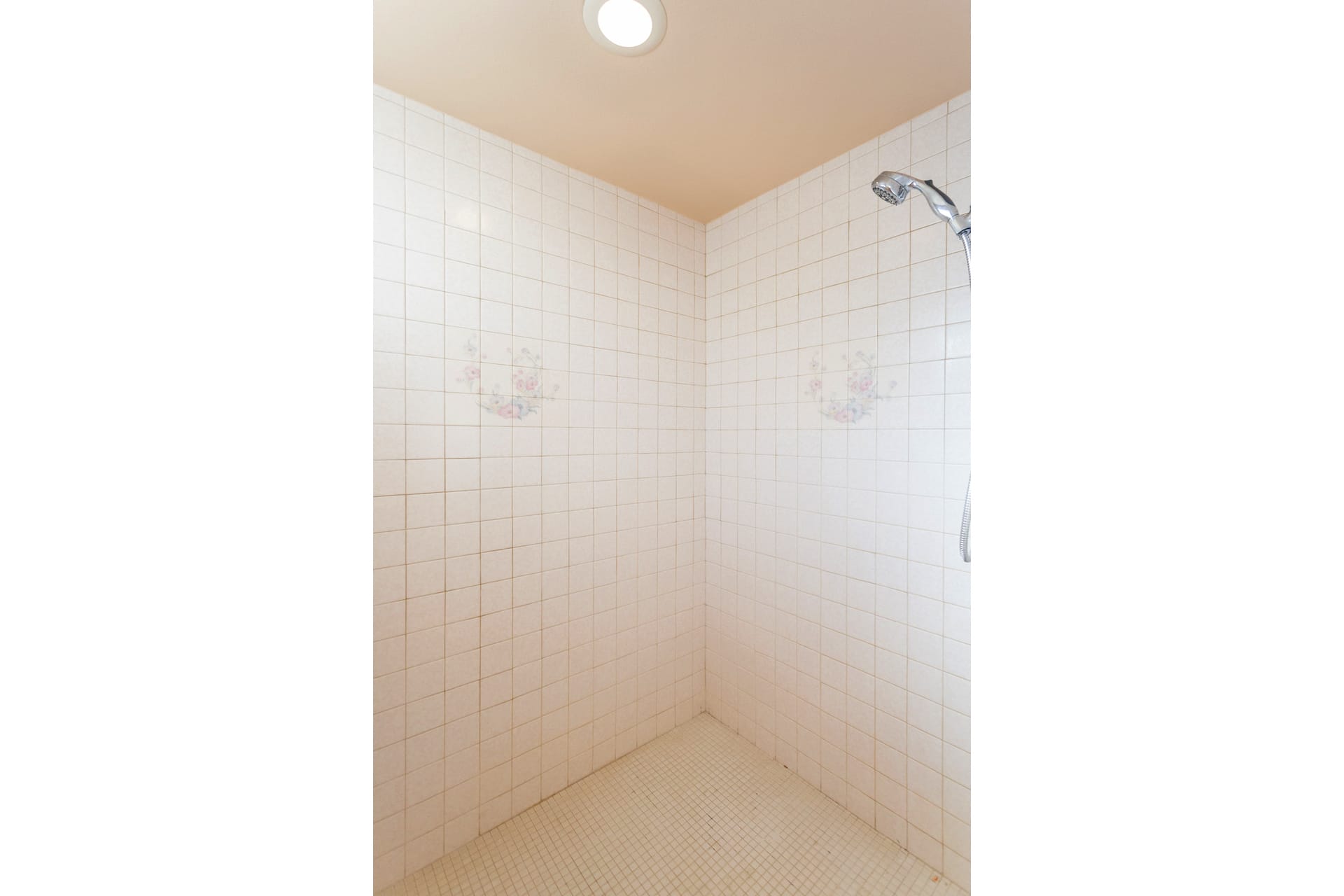 1326 Pine St, Sunset Park