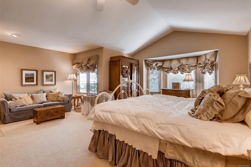 7638 Prairie Lake Trl