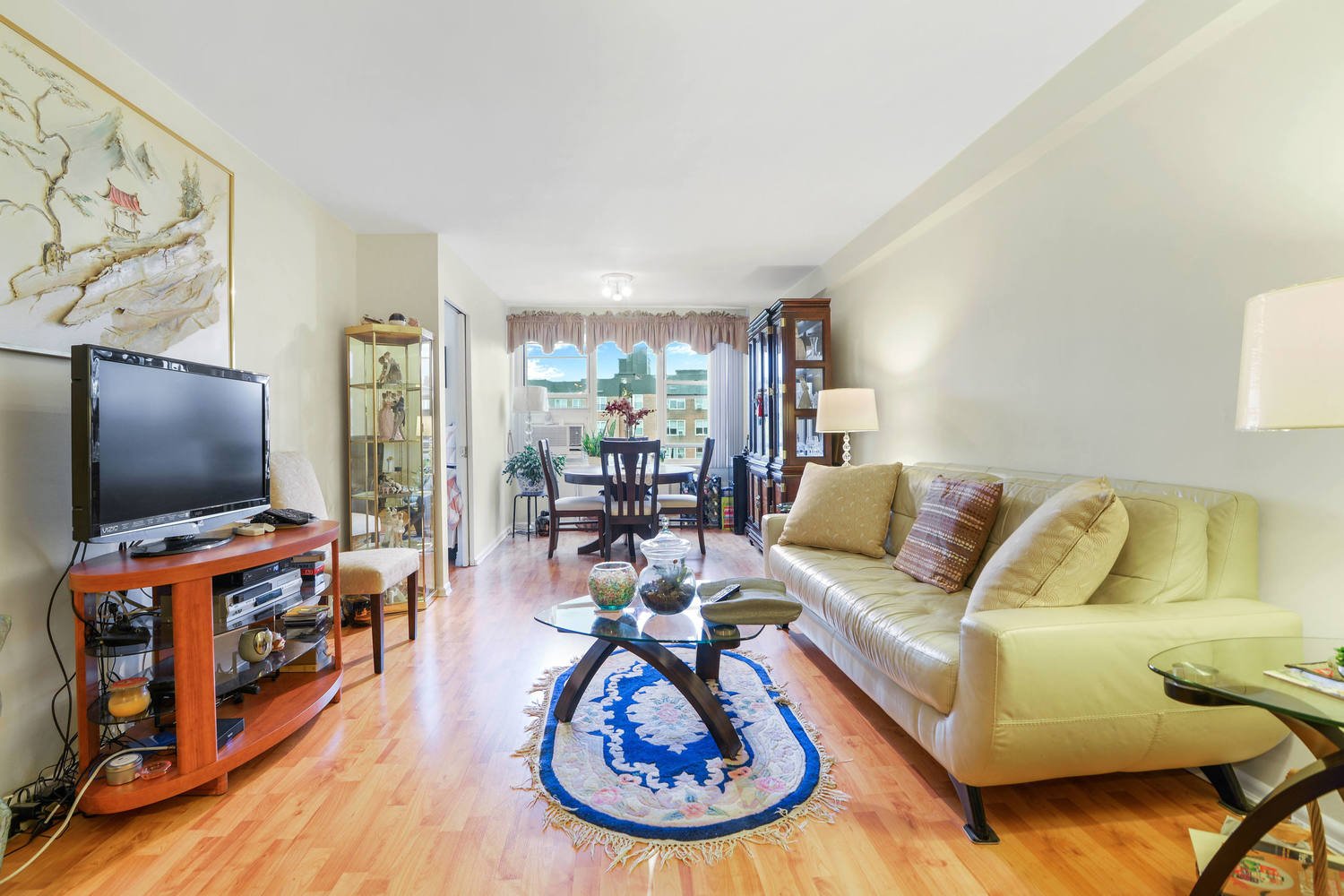 209-15 18th Ave
