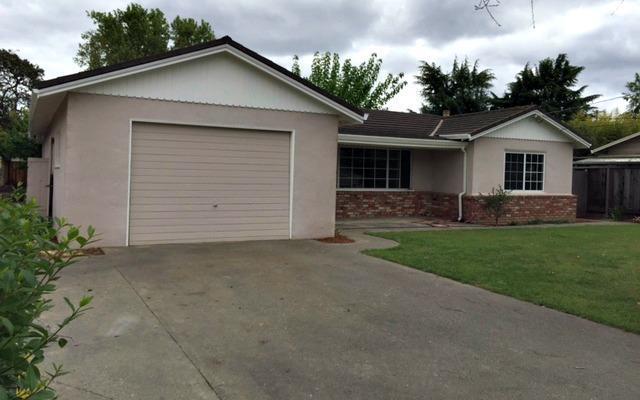 2103 Yorkshire Wy