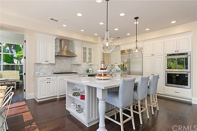 6652 Carriage Circle, Huntington Beach 