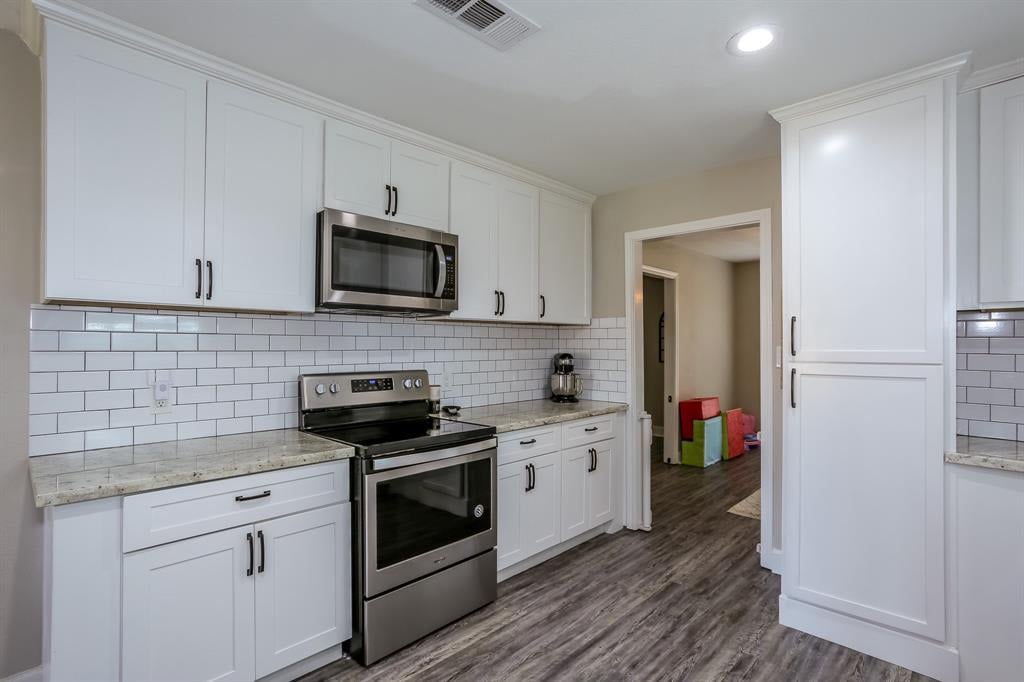 215 Acorn Tree Court