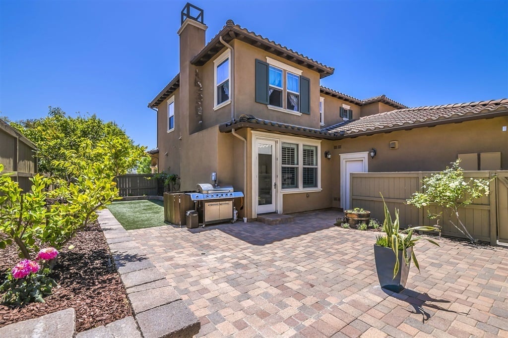 15740 Paseo Del Sur