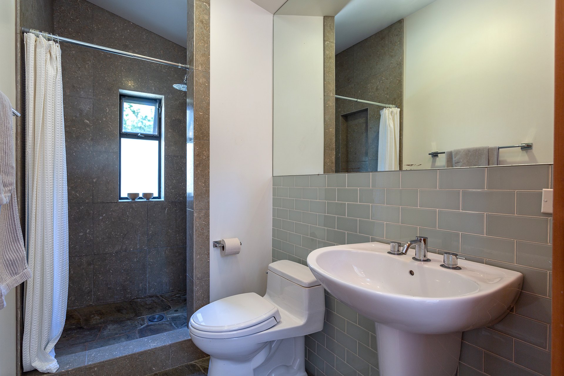 31894 Sea Level Dr, Malibu