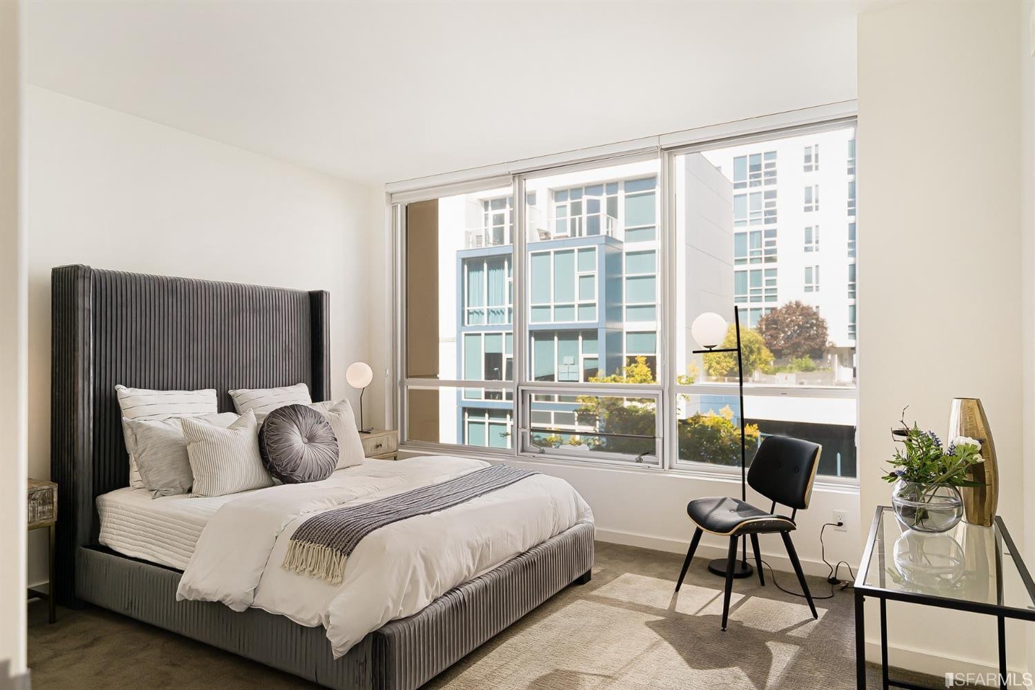 Renovated Park Terrace: 2 bedroom corner home with wrap-around balcony