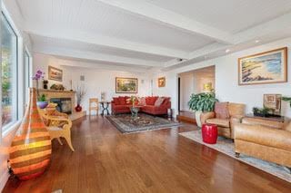 222 Bayview Drive