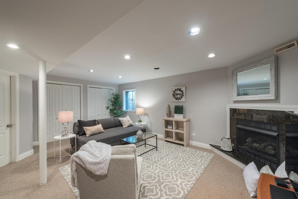 210 Queens Cove