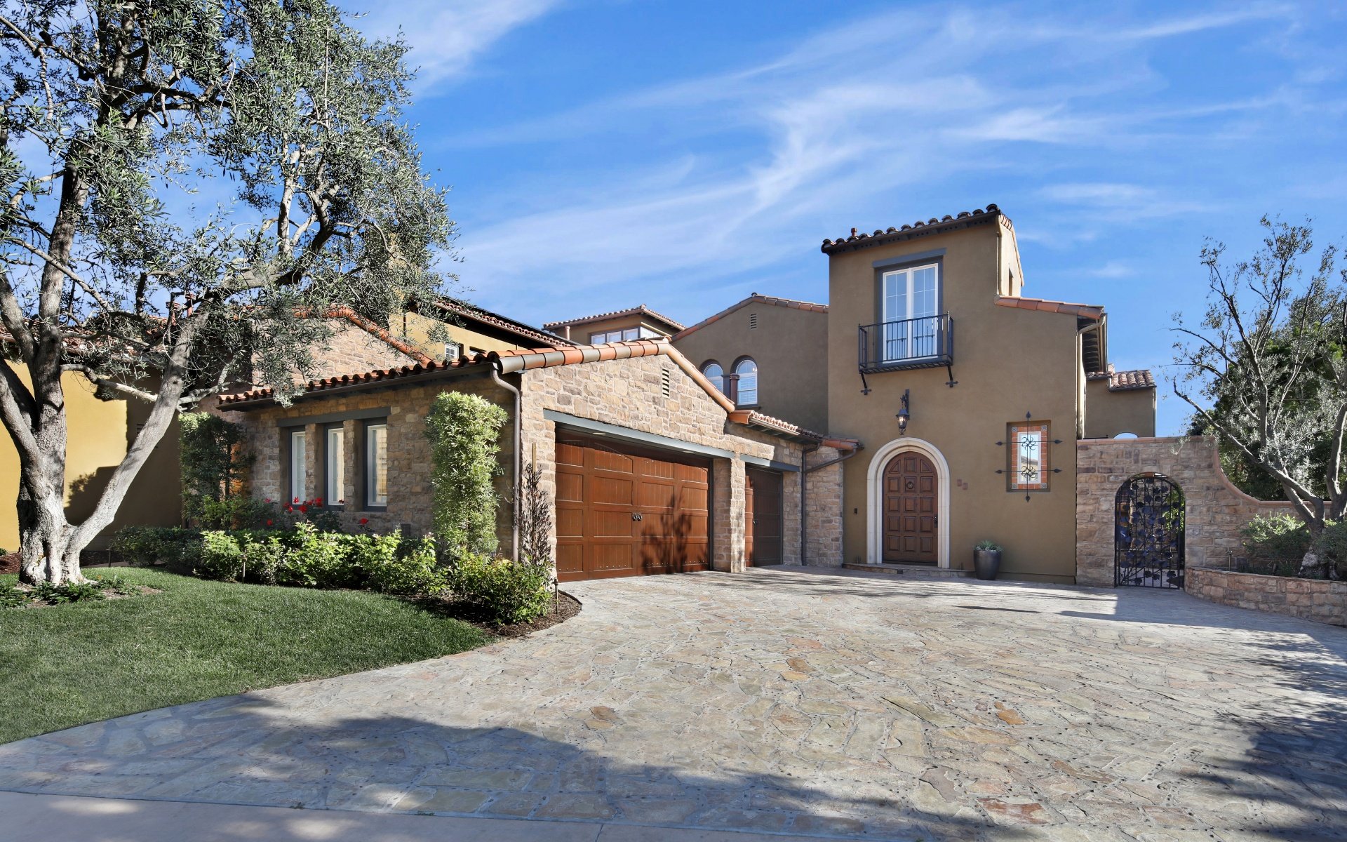 22 Castellina Dr