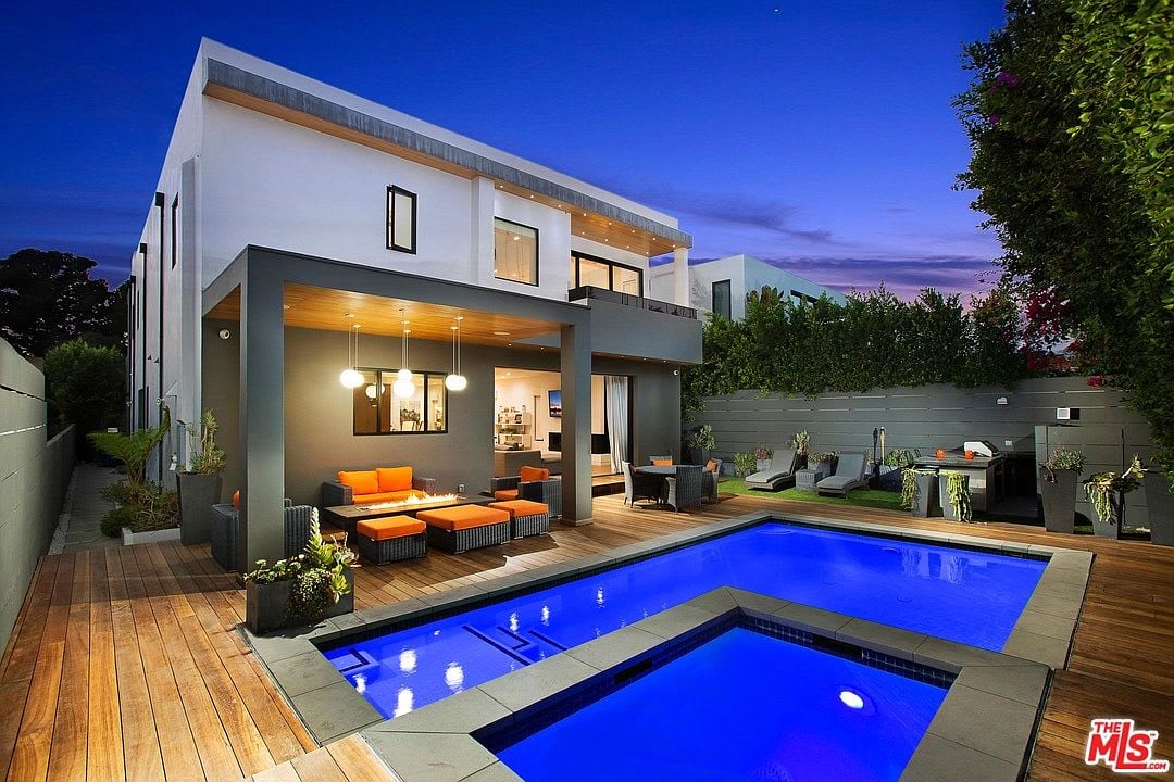 Pristine Opulent