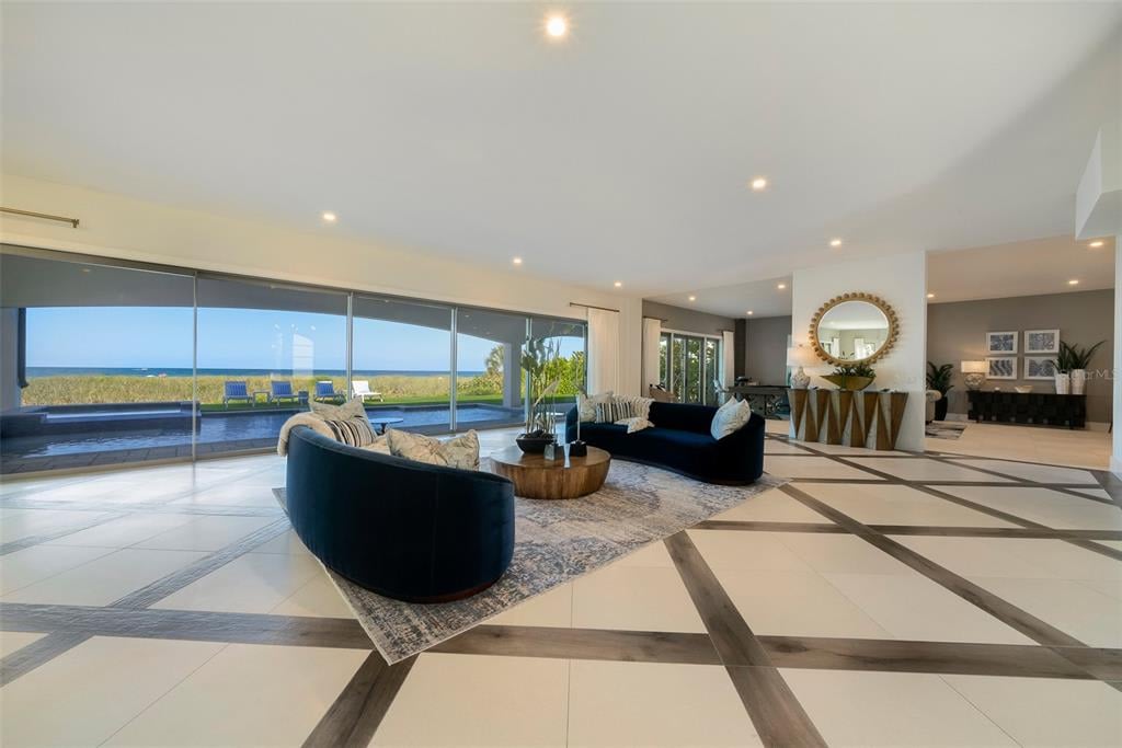100 Beach Ave, Anna Maria