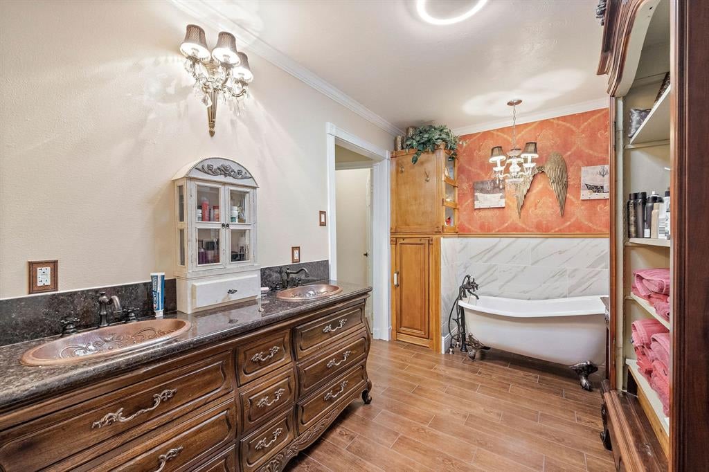 10 13th Ave N Texas City, Tx 77590