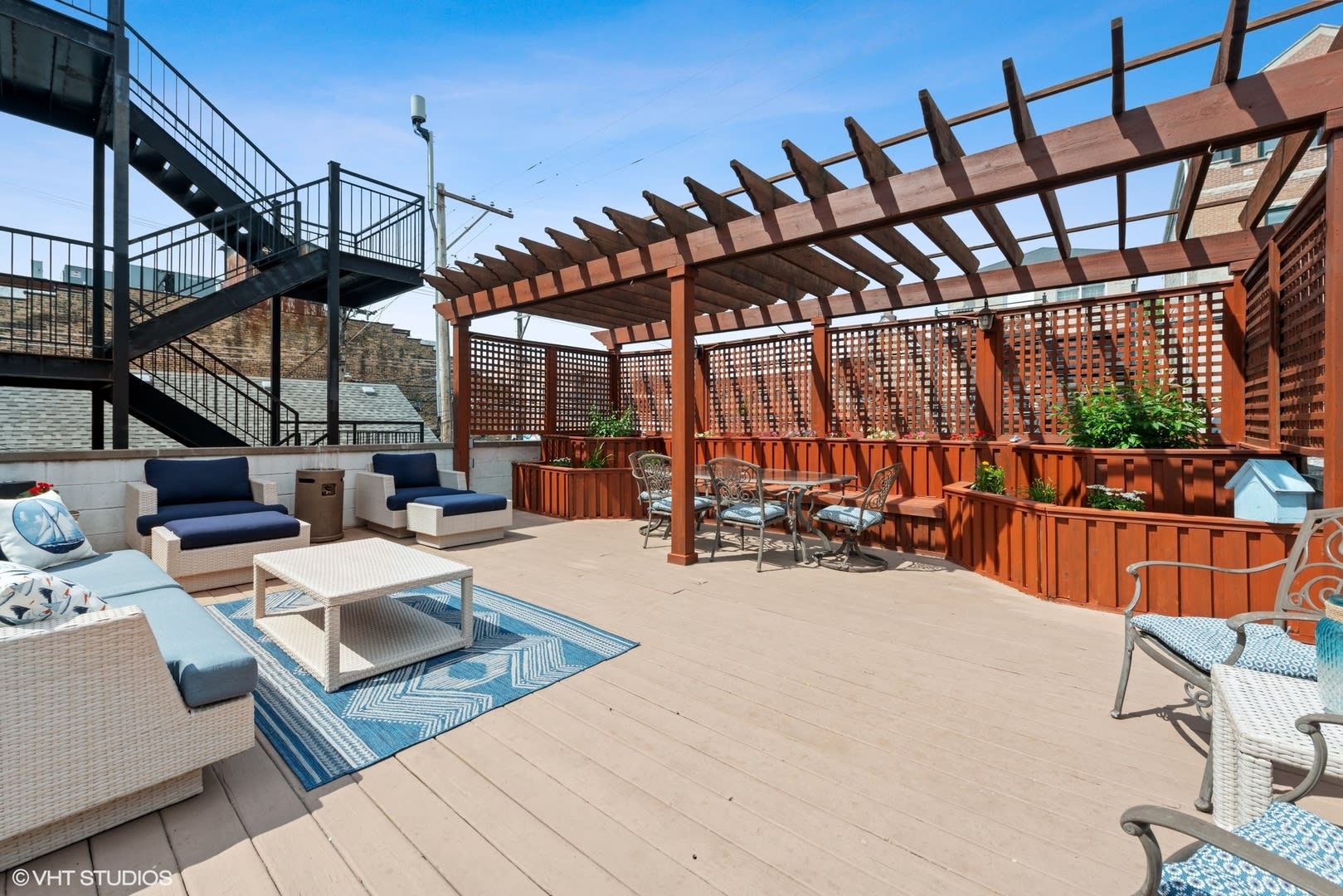 820 N Hermitage