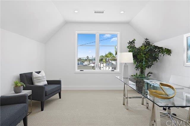 417 Holmwood, Newport Beach